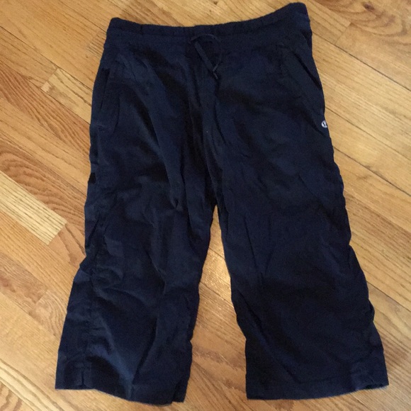 lululemon athletica Pants - LuluLemon Studio Crop Black Size 10